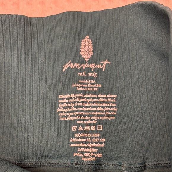 New! FREE PEOPLE Movement M/L High-Rise 7/8 Length Teal GOOD KARMA Leggings - Picture 14 of 16